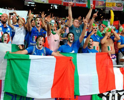 Italy fans